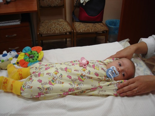 Como massagear um bebê