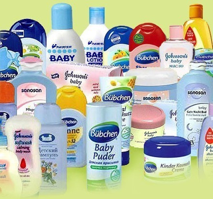 O que um recém-nascido precisa: uma lista de compras