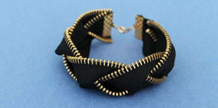Bracelet-pigtail