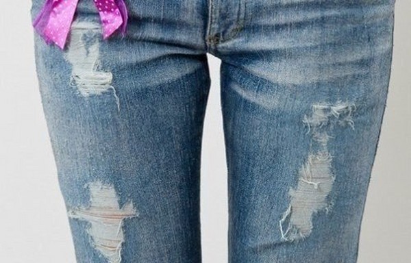 Como fazer jeans com scuffs ou jeans rasgado você mesmo Como fazer jeans com scuffs ou jeans rasgado você mesmo
