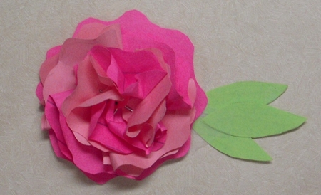 Como fazer um cravo do papel com suas próprias mãos