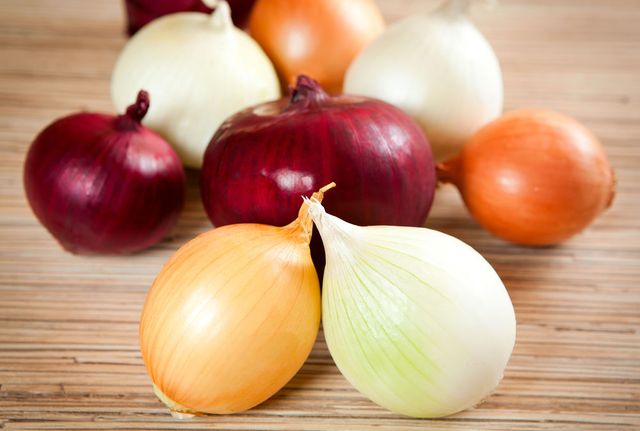 Armazenamento de cebola em casa no inverno