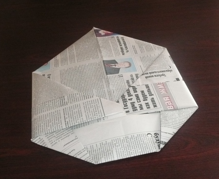 Como fazer uma capa fora do papel com as próprias mãos rápida e facilmente