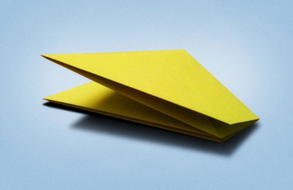 Auto-válvula de papel