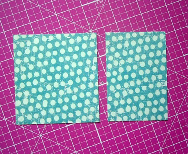 Envelope de papel A4 com suas próprias mãos