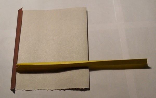 Como fazer uma espada do papel com suas próprias mãos