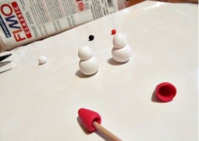 fabricação de bonés de cor vermelha nós fazemos gorjeta
