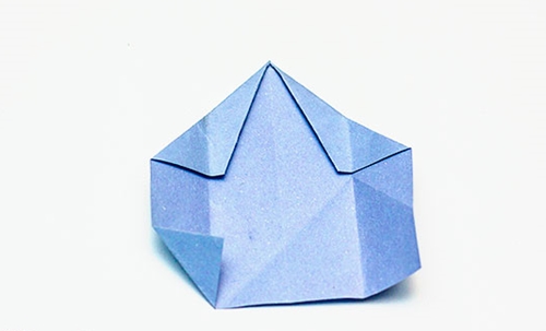 Como fazer uma flor de origami com suas próprias mãos