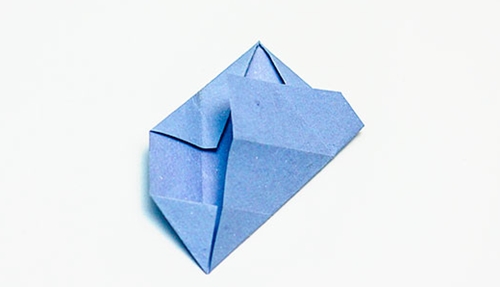 Como fazer uma flor de origami com suas próprias mãos