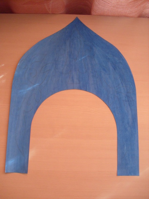 Kokoshnik russo de papelão