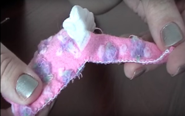 Como costurar roupas de boneca com suas próprias mãos