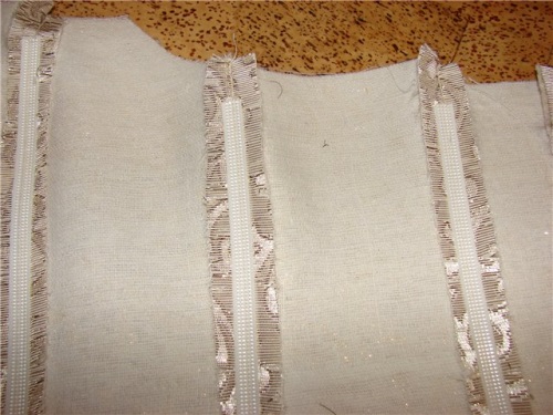 Como costurar um vestido para uma menina para uma performance matinal