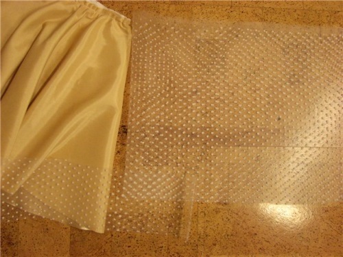 Como costurar um vestido para uma menina para uma performance matinal