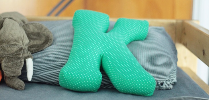 Pillow-letter com as próprias mãos