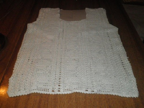 Instrução passo-a-passo para tricotar uma blusa de verão para completar