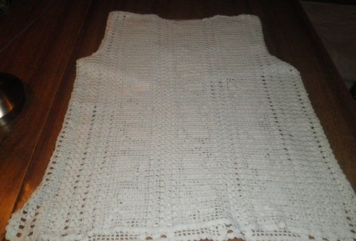 Instrução passo-a-passo para tricotar uma blusa de verão para completar