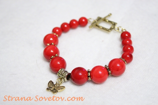 Master Class: Um conjunto de pulseira e brincos de coral