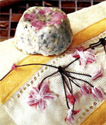 Sabão com as mãos: flor de Sakura Sabão com as mãos: flor de Sakura