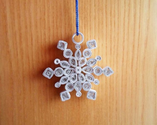 Lindos flocos de neve para o Ano Novo de 2017 com suas próprias mãos de papel - diagramas e fotos em etapas. Aulas de mestrado para crianças em grandes flocos de neve na técnica de origami