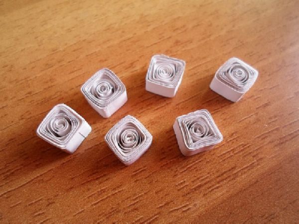 Lindos flocos de neve para o Ano Novo de 2017 com suas próprias mãos de papel - diagramas e fotos em etapas. Aulas de mestrado para crianças em grandes flocos de neve na técnica de origami