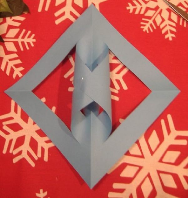 Lindos flocos de neve para o Ano Novo de 2017 com suas próprias mãos de papel - diagramas e fotos em etapas. Aulas de mestrado para crianças em grandes flocos de neve na técnica de origami