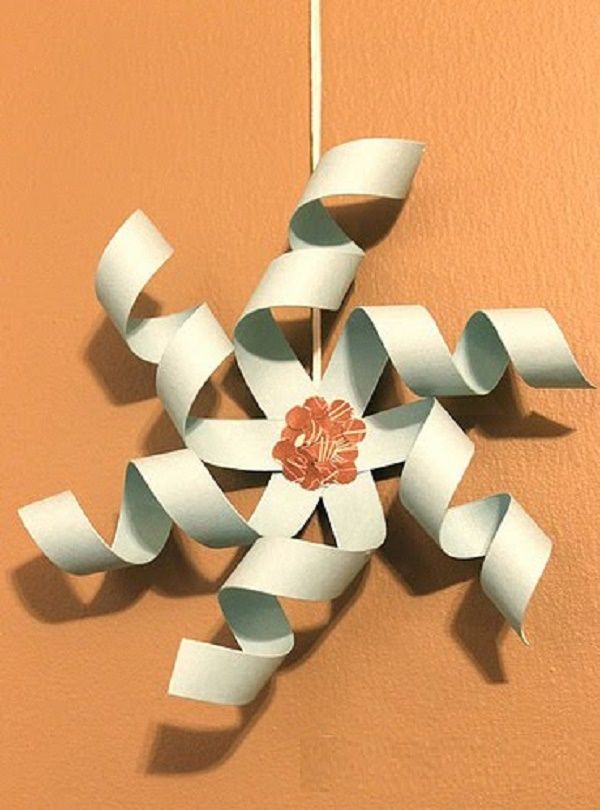 Lindos flocos de neve para o Ano Novo de 2017 com suas próprias mãos de papel - diagramas e fotos em etapas. Aulas de mestrado para crianças em grandes flocos de neve na técnica de origami