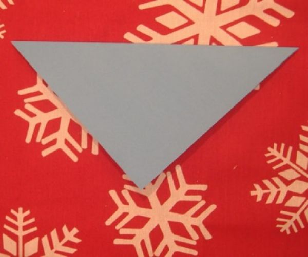 Lindos flocos de neve para o Ano Novo de 2017 com suas próprias mãos de papel - diagramas e fotos em etapas. Aulas de mestrado para crianças em grandes flocos de neve na técnica de origami