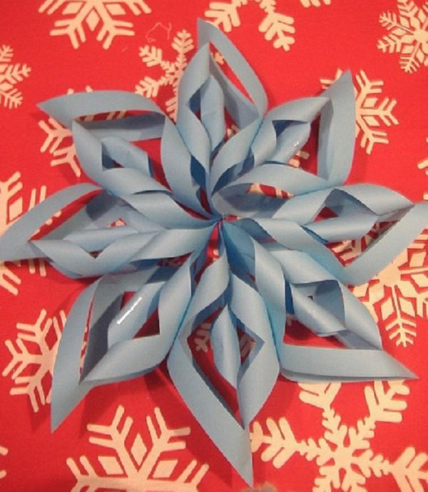 Lindos flocos de neve para o Ano Novo de 2017 com suas próprias mãos de papel - diagramas e fotos em etapas. Aulas de mestrado para crianças em grandes flocos de neve na técnica de origami