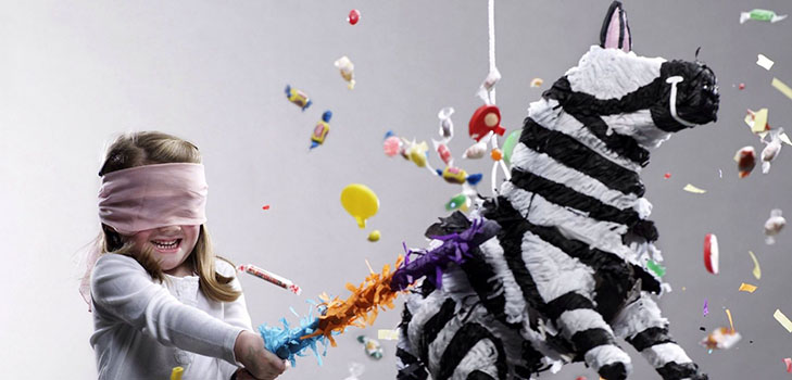 Como fazer uma piñata com suas próprias mãos