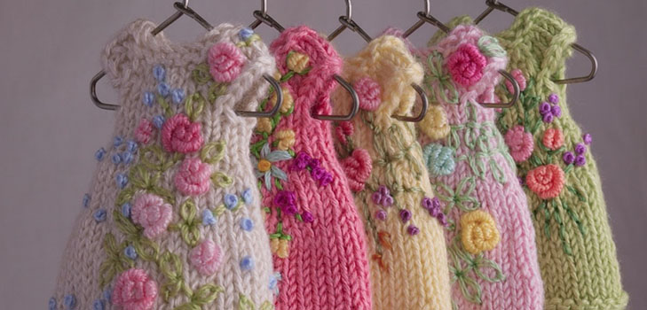 Vestidos para as próprias mãos de Barbie - padrões e padrões