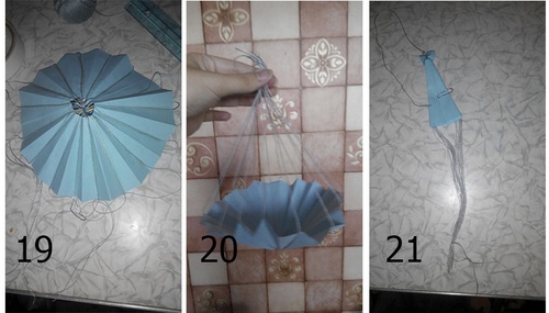Parachutist de papel: feito a mão no dia 9 de maio com suas próprias mãos em um jardim de infância