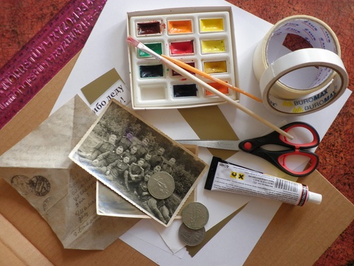 Scrapbooking: uma mão-crafted por 9 de maio com suas próprias mãos na escola