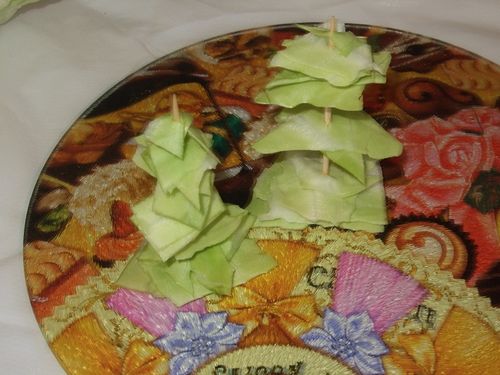 Artesanato de vegetais de mãos dadas
