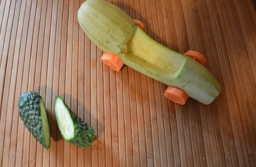 Artesanato de vegetais de mãos dadas