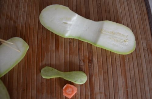 Artesanato de vegetais de mãos dadas