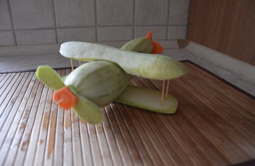 Artesanato de vegetais para jardim de infância e escola, master classes, foto Artesanato de vegetais de mãos dadas