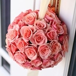 Bola de flores com suas próprias mãos