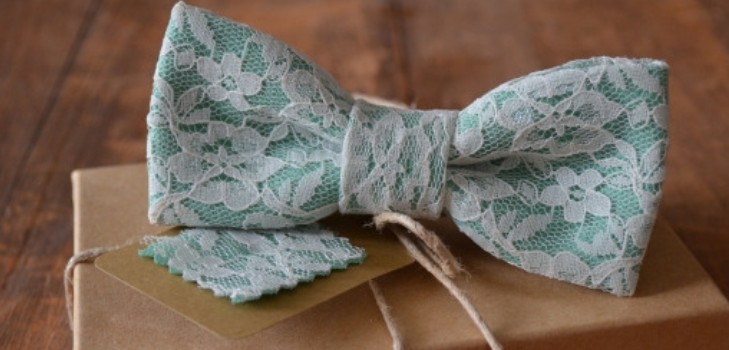 O esquema de amarrar uma borboleta e fazer um bowtie com as próprias mãos