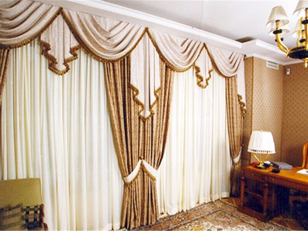 Cortinas com svagami próprias mãos - fotos e padrões