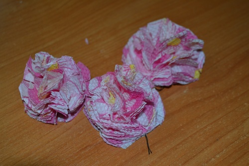 Artesanato até 9 de maio: o eterno fogo de papel com suas próprias mãos
