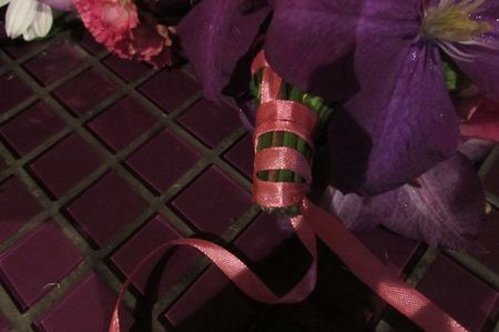 Grinalda de flores para o casamento com suas próprias mãos