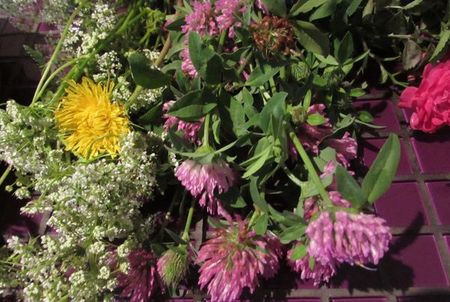 Grinalda de flores para o casamento com suas próprias mãos