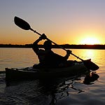 Viagem de água em caiaques Viagem de água em caiaques