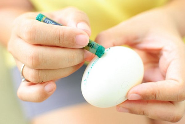 Como decorar ovos para a Páscoa com suas próprias mãos - aulas de mestrado interessantes com fotos