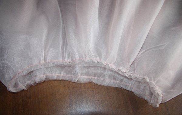 Como fazer uma saia de tule com suas próprias mãos