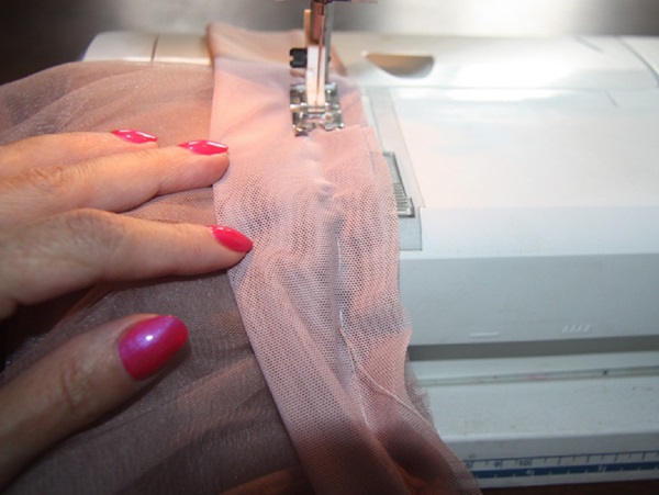 Como fazer uma saia de tule com suas próprias mãos