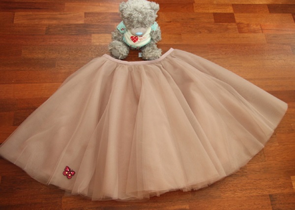 Como fazer uma saia de tule com suas próprias mãos