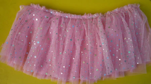 Como fazer uma saia de tule com suas próprias mãos