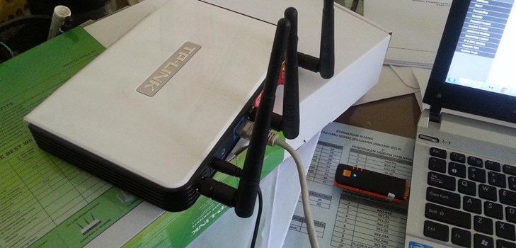 Como distribuir a Internet através de WiFi a partir de um laptop
