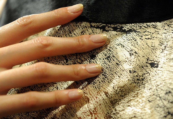 Manicure abstrata - tendência do verão - 2016